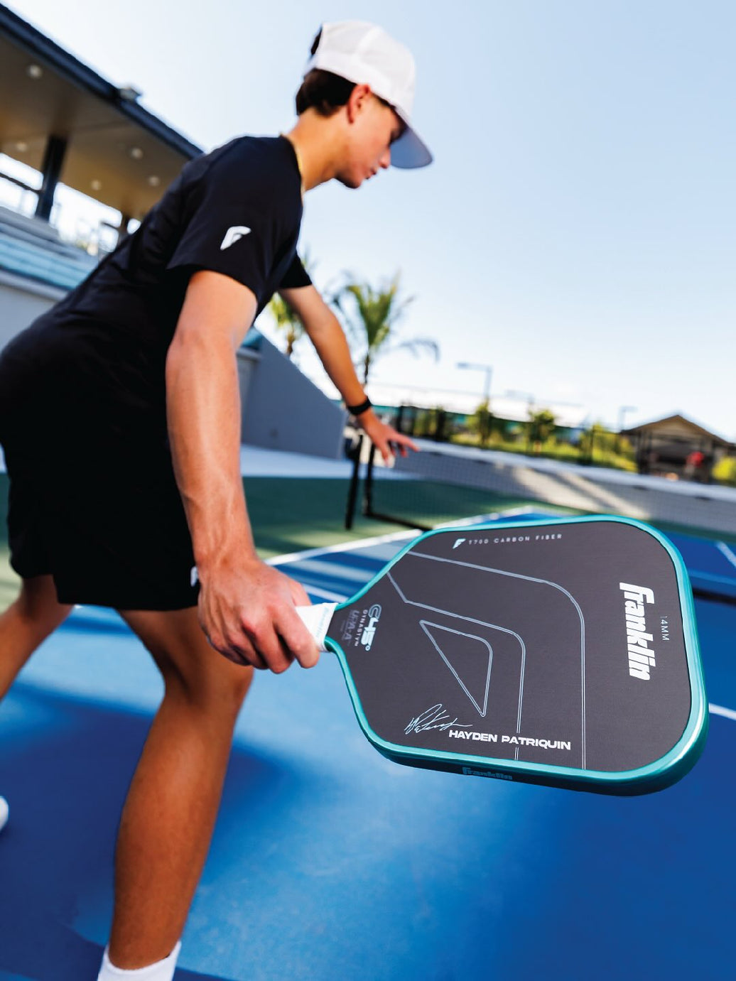 WHAT MAKES A GREAT PADDLE?